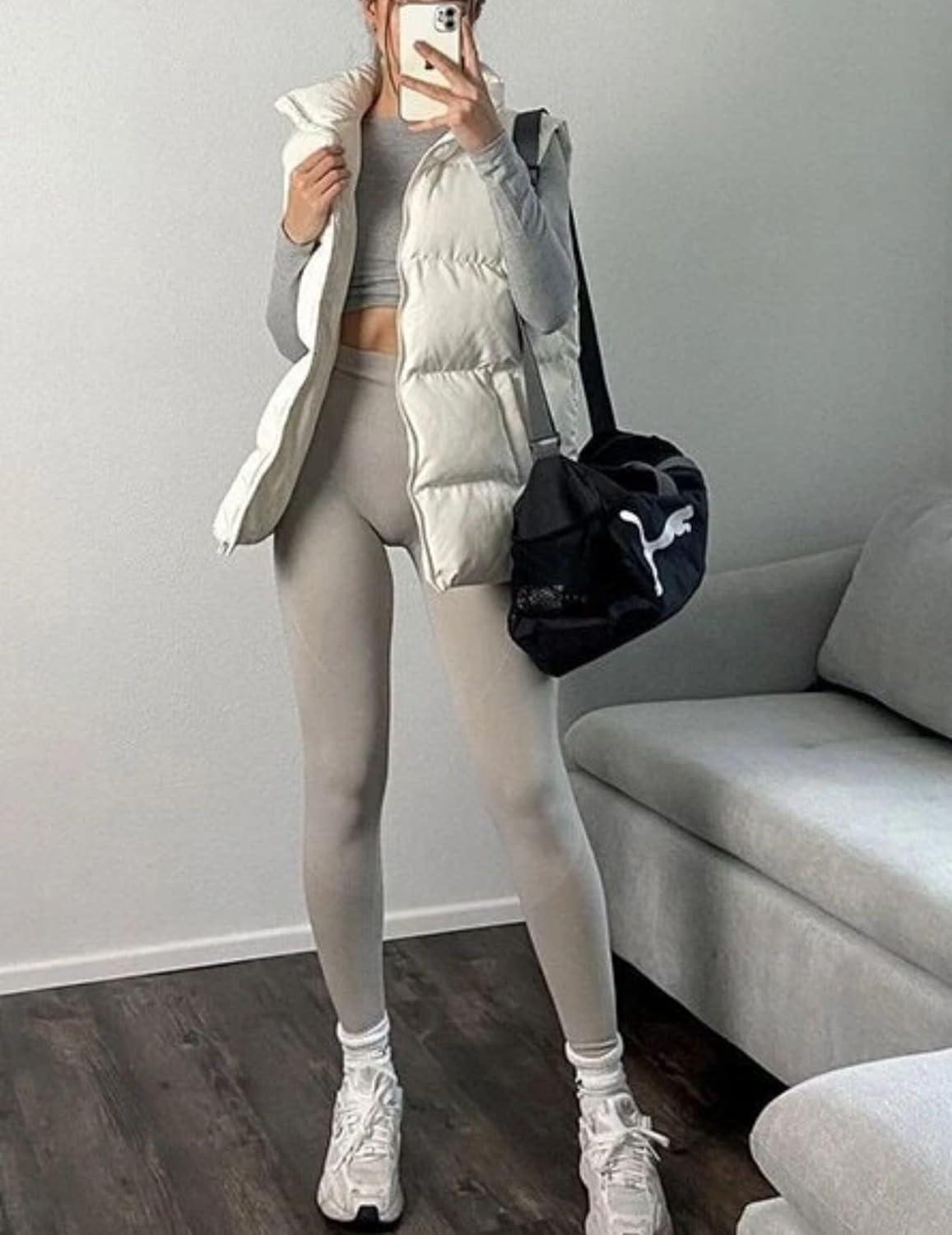 imageZeagoo Women Puffer Vest Lightweight Stand Collar Sleeveless Winter Warm Zip Up Padded Outerwear Jackets with Pockets SXXLWhite