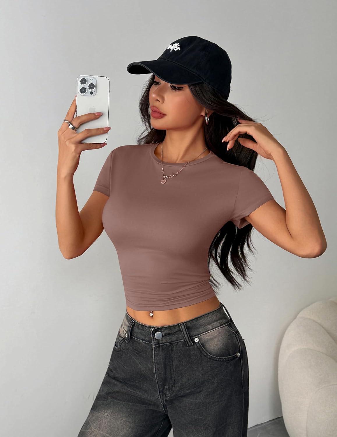 imageZeagoo Women Crewneck Slim Fitted Short Sleeve T Shirts Cute Stretchy Bodycon Basic Tee TopsShort Sleeve Brown