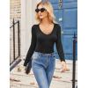 Zeagoo Women 2 Pack Long Sleeve Shirts V Neck T Shirts Casual Thermal Tops Slim Fit Basic Tight Tees Going Out Top(Black+grey)
