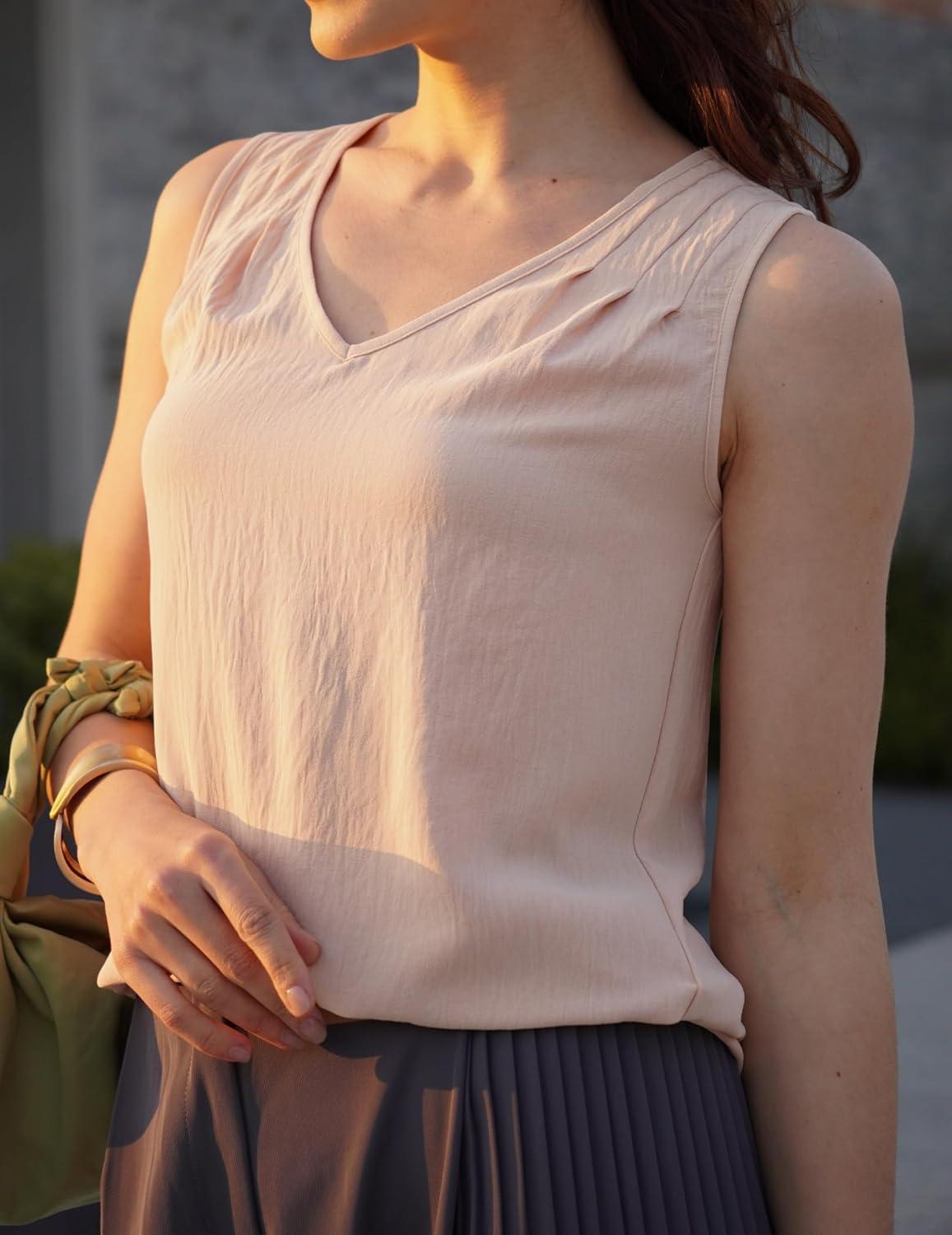 imageZeagoo Womens Tank Tops Pleated V Neck Business Casual Sleeveless Blouse Trendy Dressy Textured Summer Work ShirtsBeige
