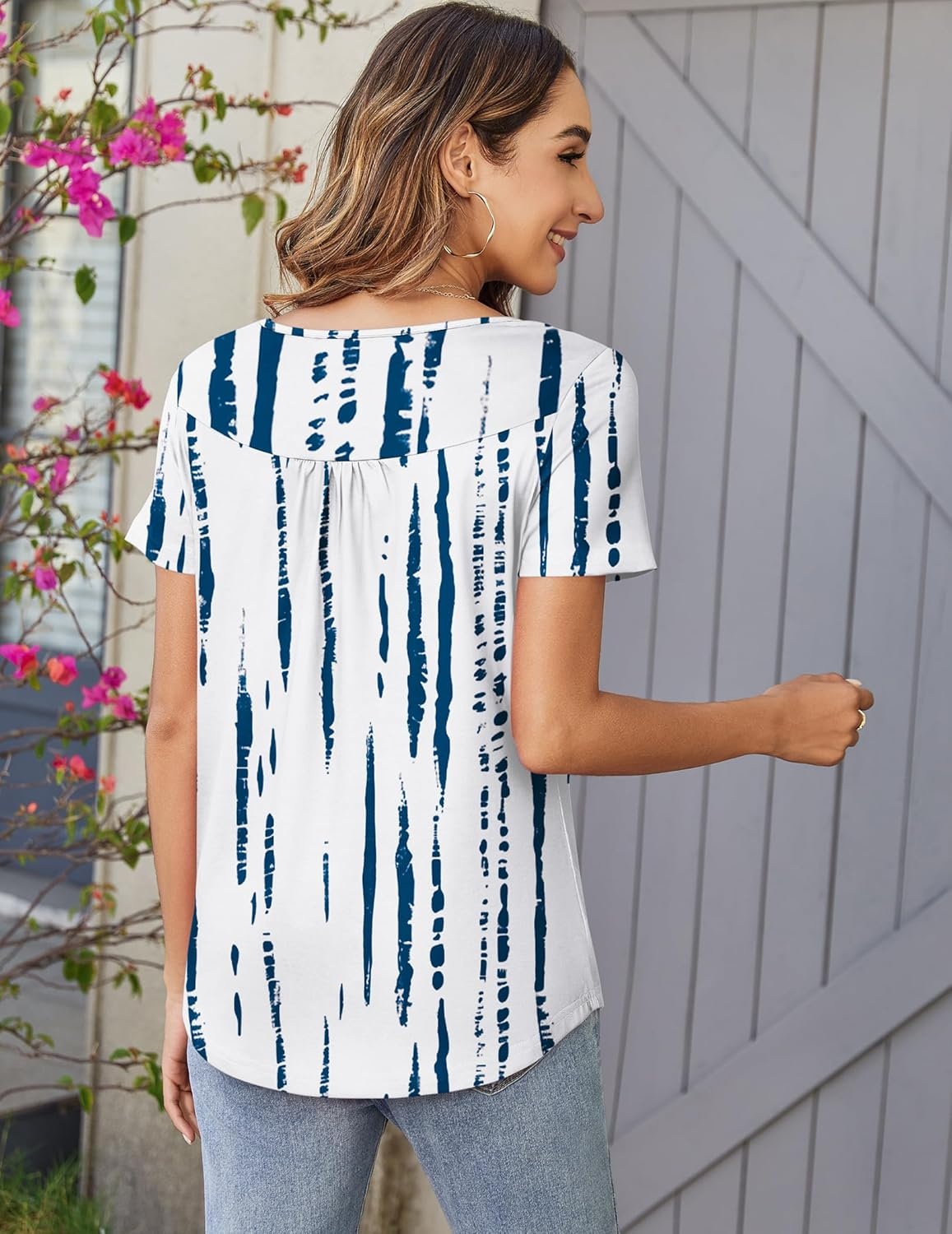 image:imageZeagoo Women Tunic Tops Dressy Casual Summer Short Sleeve Shirts Floral Loose Fit Pleated Boho Top SXXLZr229 White Blue