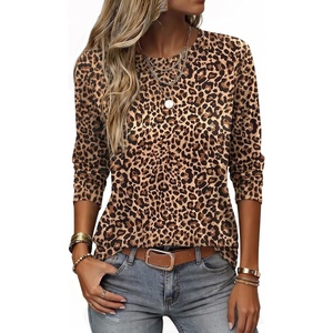 Zeagoo Women Crewneck Casual Long Sleeve Tops Fall Tshirts Layer(Z Leopard 136)