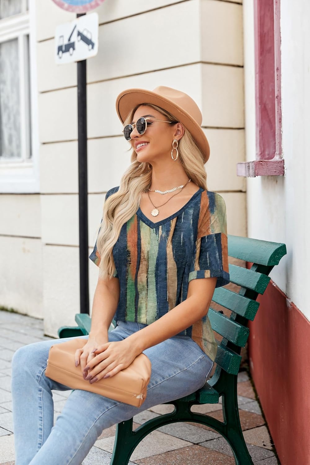 image:imageZeagoo Womens Summer Tops Short Sleeve Work Casual Shirts Trendy V Neck TeeCx289