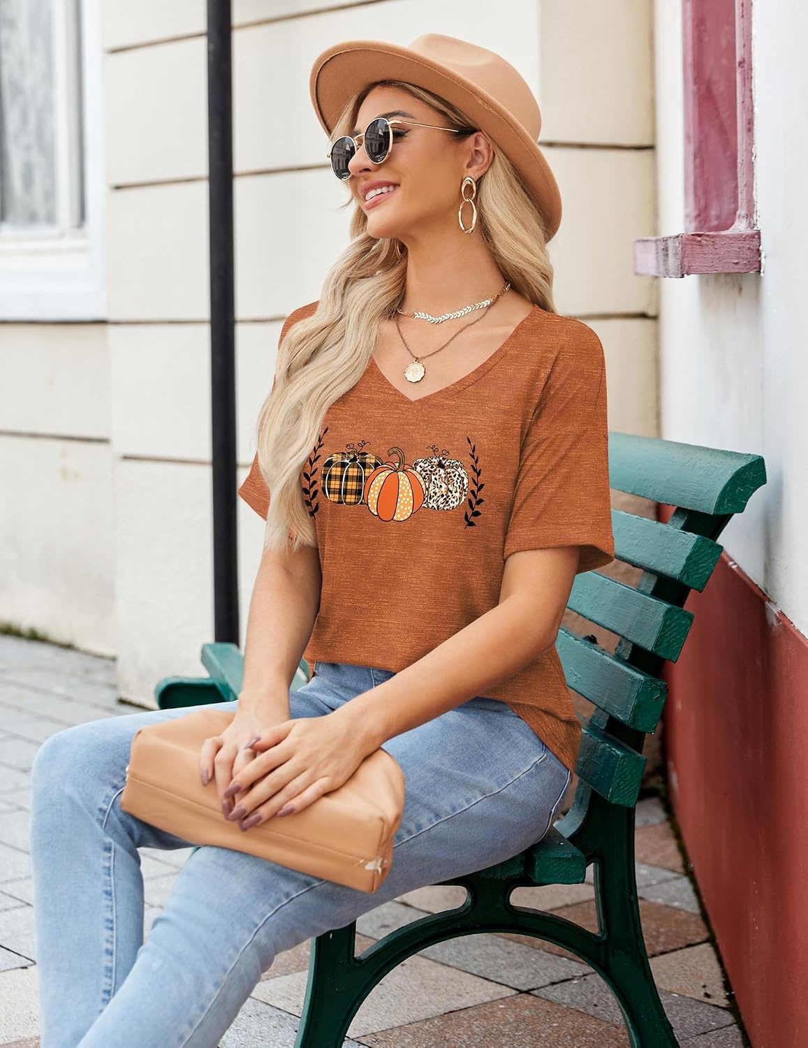 image:imageZeagoo Womens Summer Tops Short Sleeve Work Casual Shirts Trendy V Neck TeeWs86