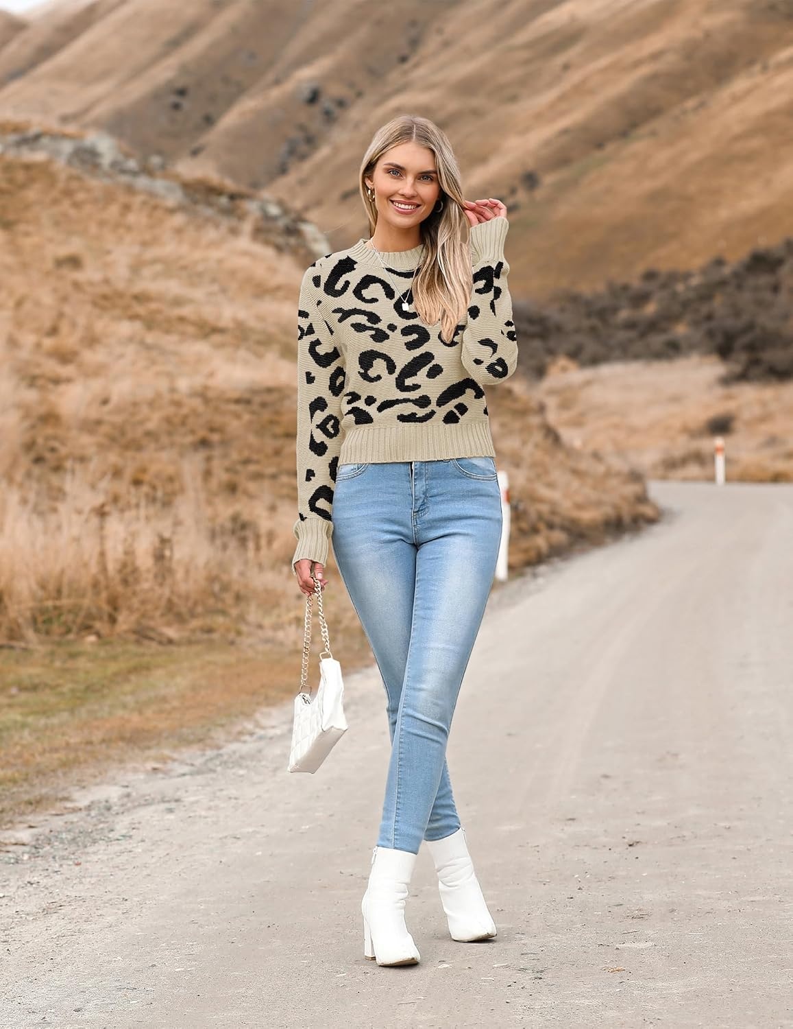 image:imageZeagoo Womens 2026 Fall Crewneck Cropped Sweaters Long Sleeve Knit TopsZleopard Print