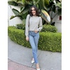 Zeagoo Womens Sweaters 2026 Long Sleeve Crew Neck Lightweight Pullover Knitted Cute Fall Fashion Tops(Light Grey)