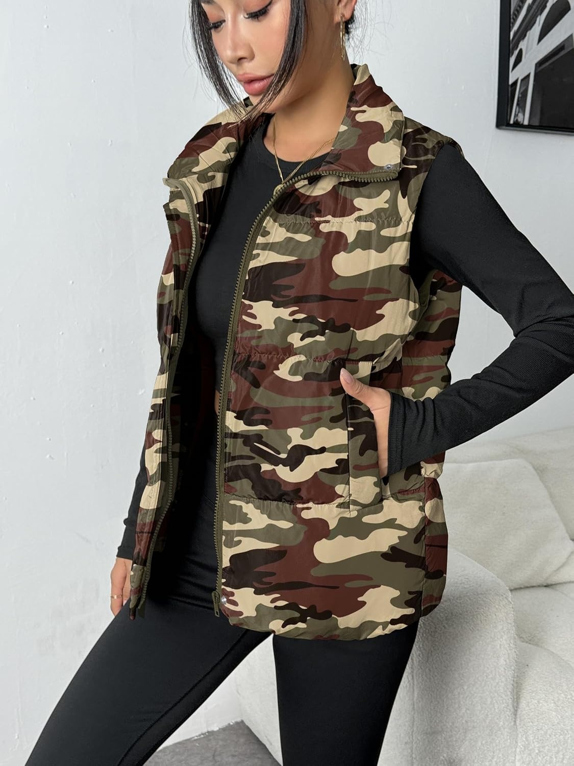 image:imageZeagoo Women Puffer Vest Lightweight Stand Collar Sleeveless Winter Warm Zip Up Padded Outerwear Jackets with Pockets SXXLCamouflage