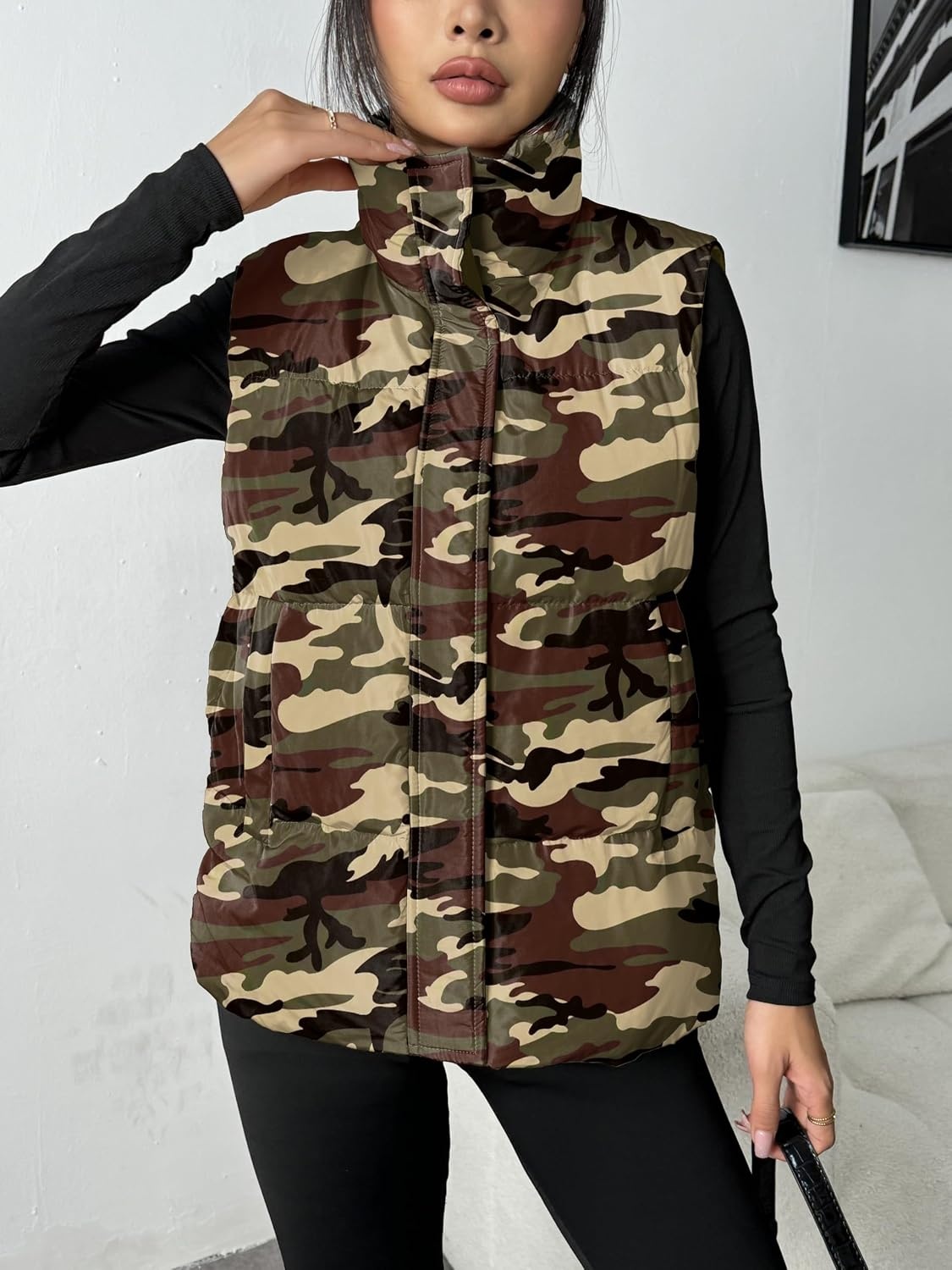 image:imageZeagoo Women Puffer Vest Lightweight Stand Collar Sleeveless Winter Warm Zip Up Padded Outerwear Jackets with Pockets SXXLCamouflage